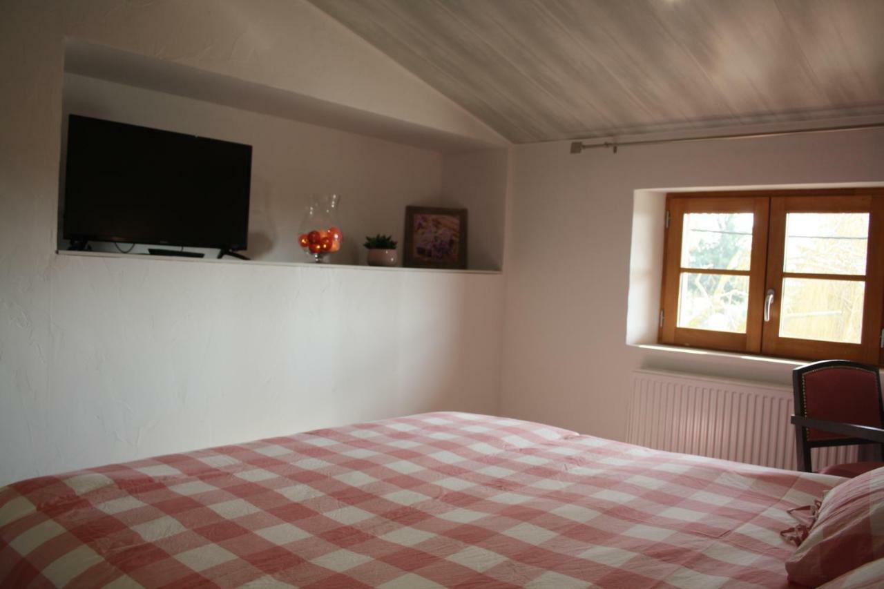 Chambre D'Hote Le Mercier Calmont  ภายนอก รูปภาพ